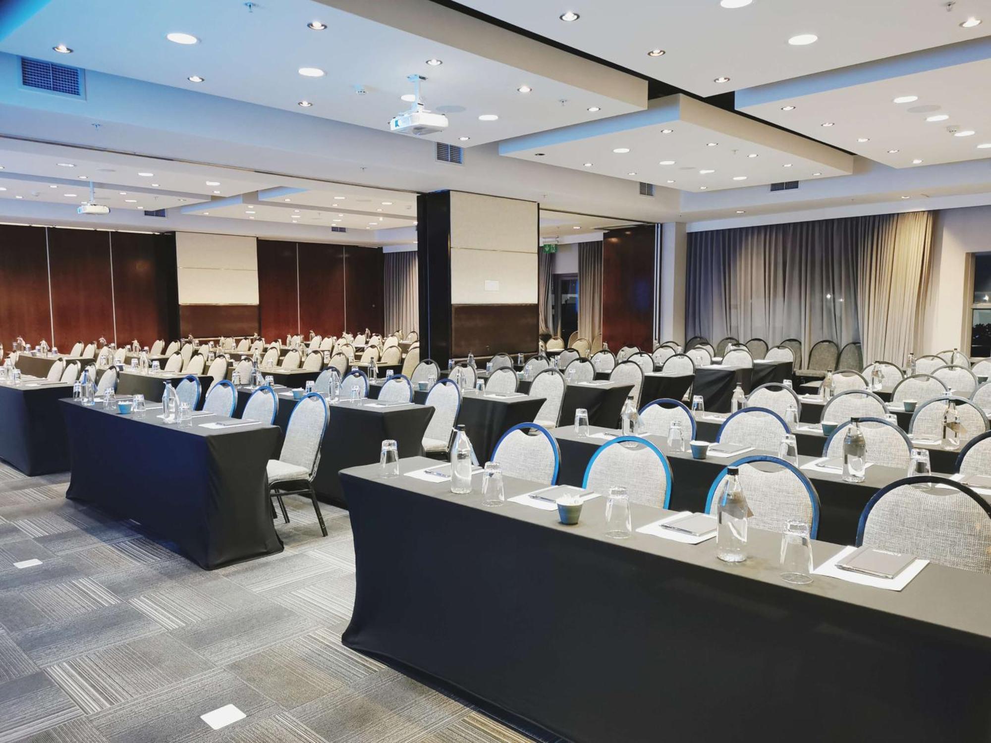 Doubletree By Hilton Cape Town Upper Eastside Hotel Ngoại thất bức ảnh